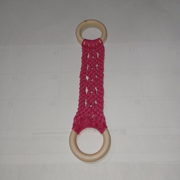 Hand Kitchen Towel Wooden Holder Boho Macrame Puschia Pink - Picture 3 of 11